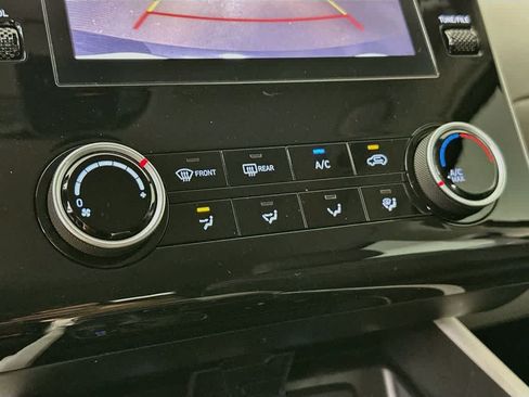 Used 2022 Hyundai Tucson SEL FWD image 18