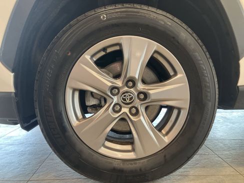 Used 2023 Toyota RAV4 XLE FWD image 9