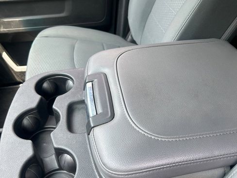 Used 2018 RAM 3500 Tradesman w/ Chrome Appearance Group AWD/4WD image 14