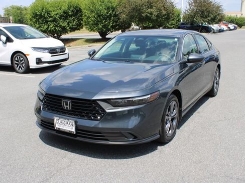 Used 2023 Honda Accord EX image 5