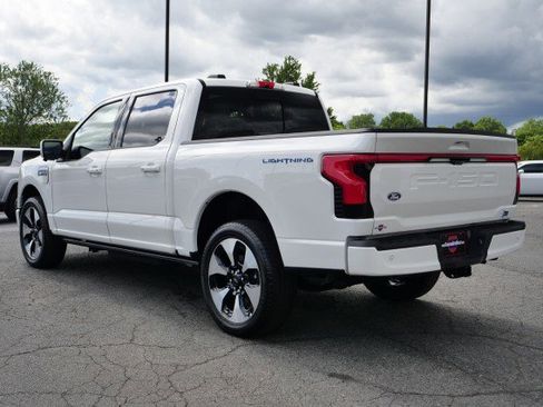 Used 2024 Ford F150 Lightning Platinum AWD/4WD image 21
