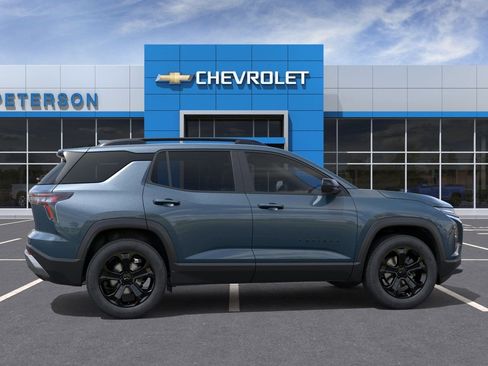New 2026 Chevrolet Equinox LT w/ Convenience Package II AWD/4WD image 4