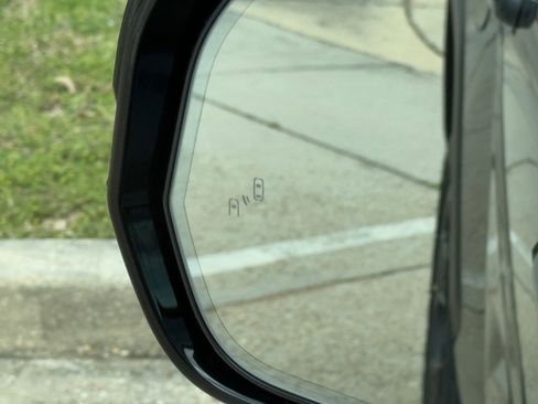 New 2025 Toyota Tundra Limited image 18