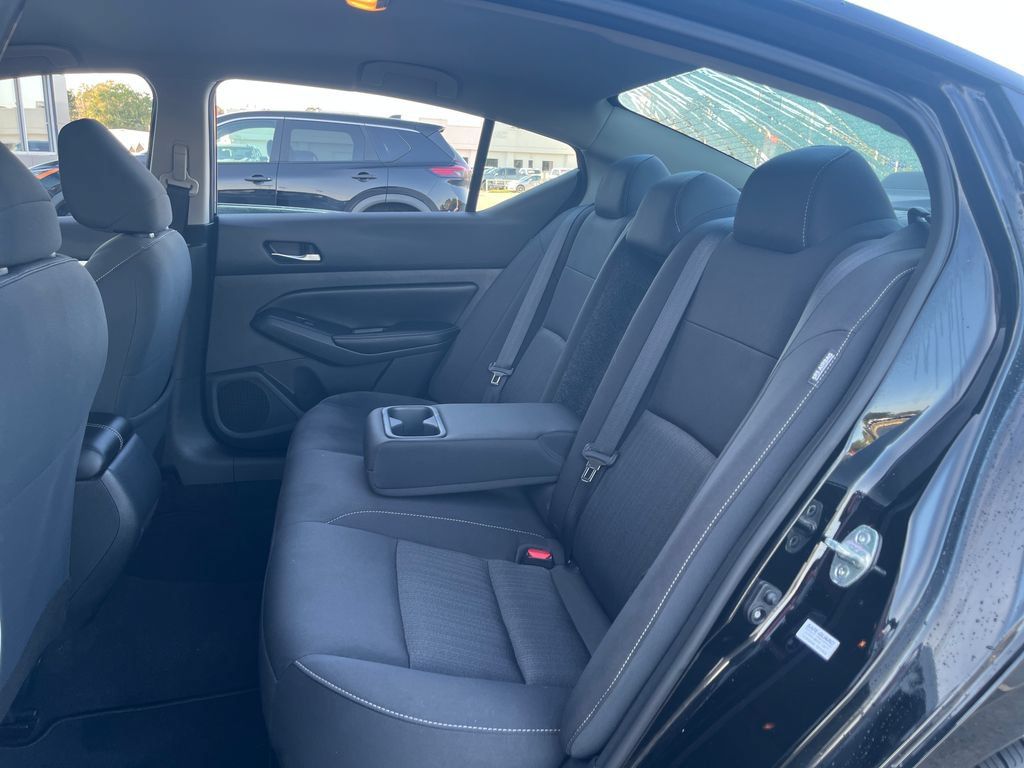 Certified 2022 Nissan Altima 2.5 SV FWD image 25