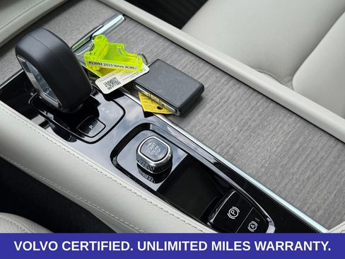 Certified 2023 Volvo XC90 B6 Plus AWD/4WD image 21
