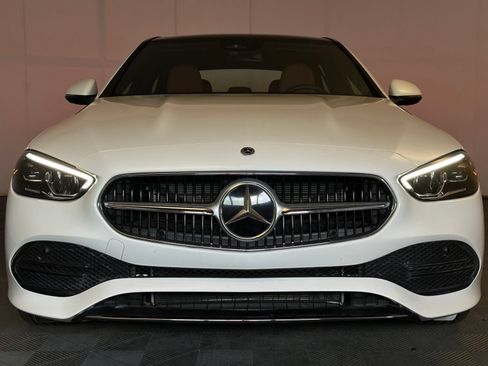 Used 2025 Mercedes-Benz C 300 Sedan image 24