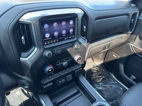 Used 2019 Chevrolet Silverado 1500 RST AWD/4WD image 16