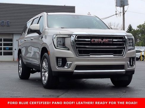 Used 2023 GMC Yukon XL SLT w/ SLT Premium Package AWD/4WD image 3