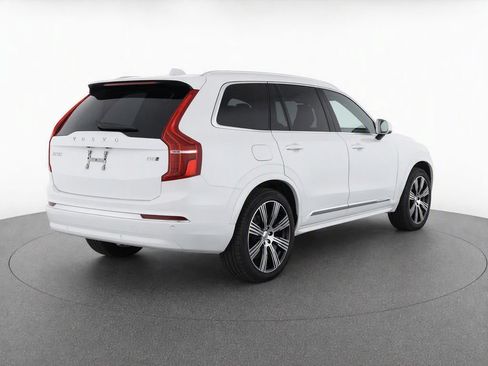 Used 2023 Volvo XC90 B6 Ultimate w/ Protection Package Premier AWD/4WD image 4