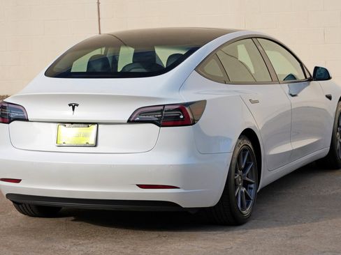 Used 2021 Tesla Model 3 Standard Range Plus RWD image 50