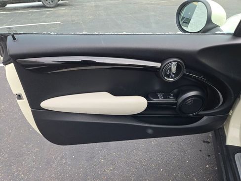 Used 2019 MINI Cooper S w/ Signature Upholstery Package image 14