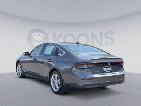 Used 2025 Honda Accord LX image 4
