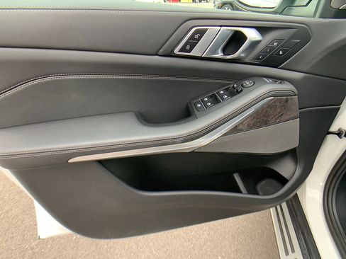 Used 2026 BMW X5 xDrive40i AWD/4WD image 12