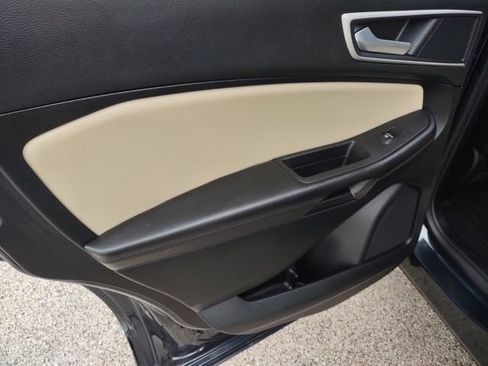 Used 2023 Ford Edge SEL w/ Convenience Package AWD/4WD image 16