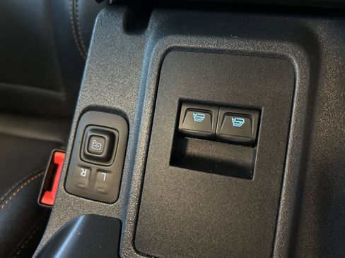 Used 2023 Ford Bronco Badlands image 23