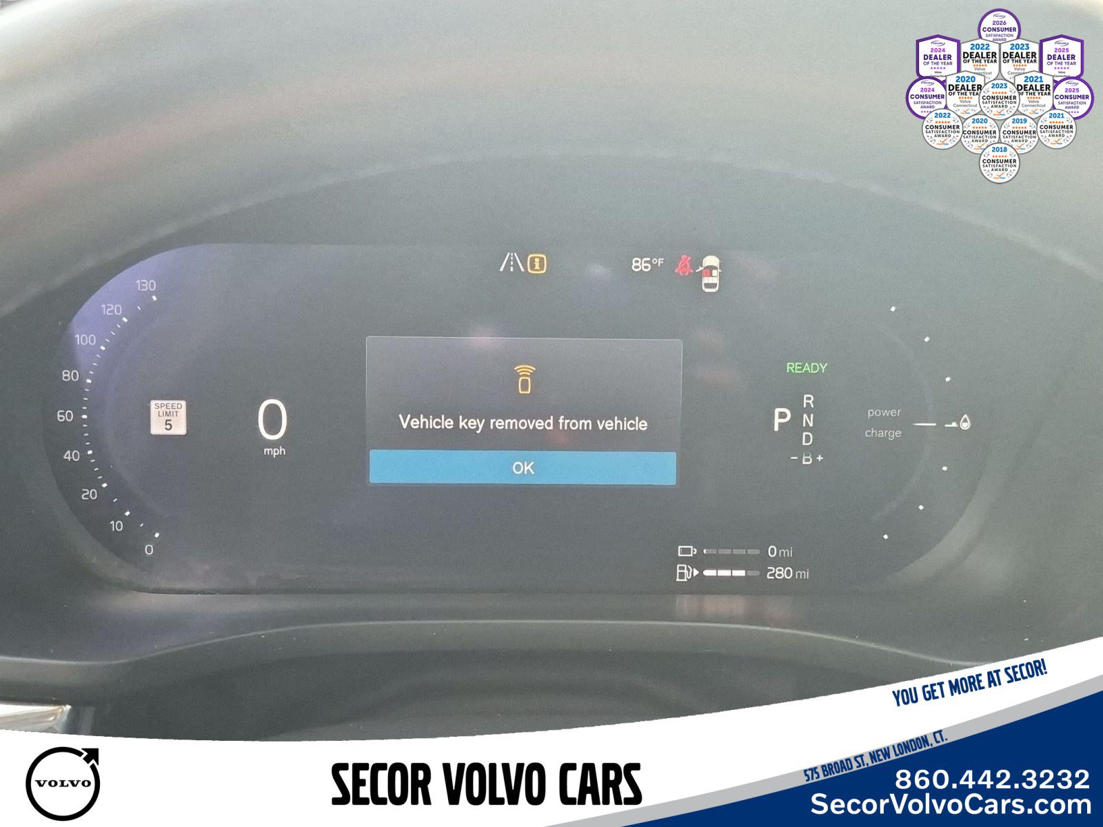 Certified 2024 Volvo XC60 T8 Plus w/ Protection Package Premier AWD/4WD image 12