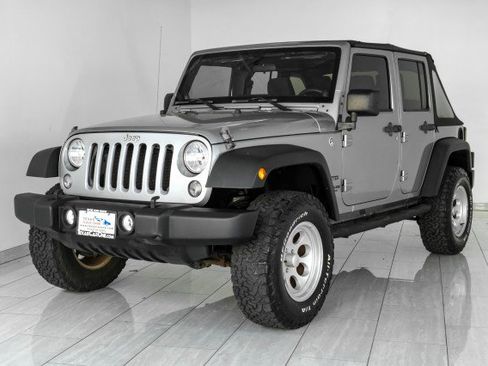Used 2014 Jeep Wrangler Unlimited Sport AWD/4WD image 4