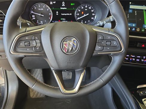 Used 2023 Buick Envision Avenir image 26