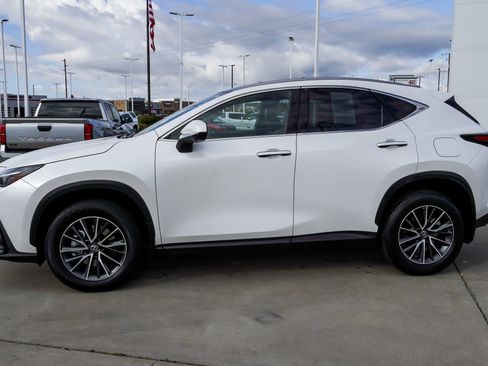 Used 2024 Lexus NX 350 AWD w/ Vision Package image 5