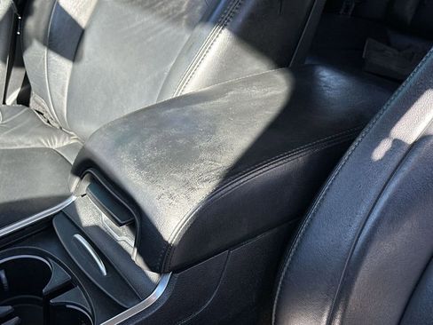 Used 2017 Chrysler 300 Limited image 18