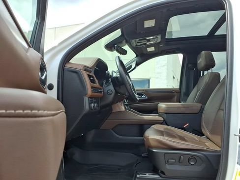 Certified 2023 Chevrolet Suburban High Country AWD/4WD image 16