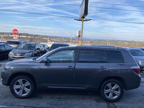 Used 2008 Toyota Highlander Sport w/ Tow Pkg image 8
