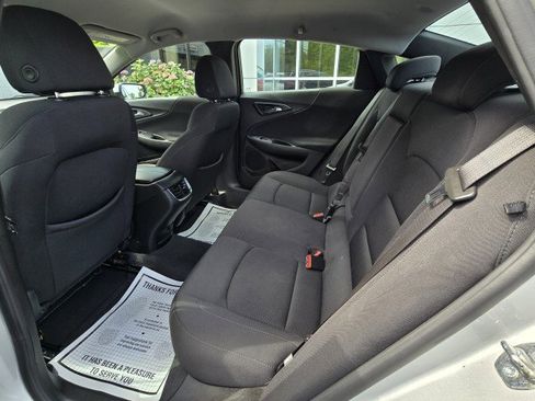 Used 2022 Chevrolet Malibu LT image 11