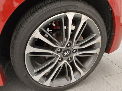 Used 2016 Hyundai Veloster Turbo FWD image 31