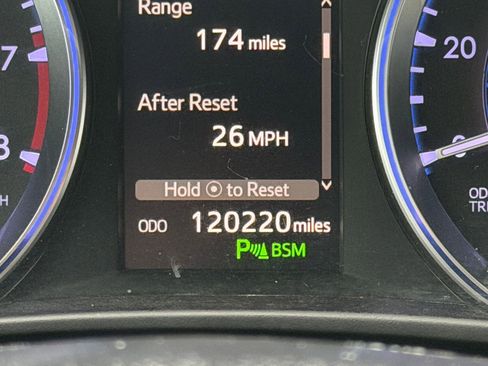 Used 2018 Toyota Highlander Limited Platinum image 20