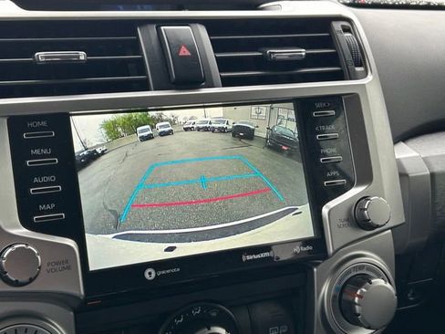 Used 2022 Toyota 4Runner SR5 Premium AWD/4WD image 28