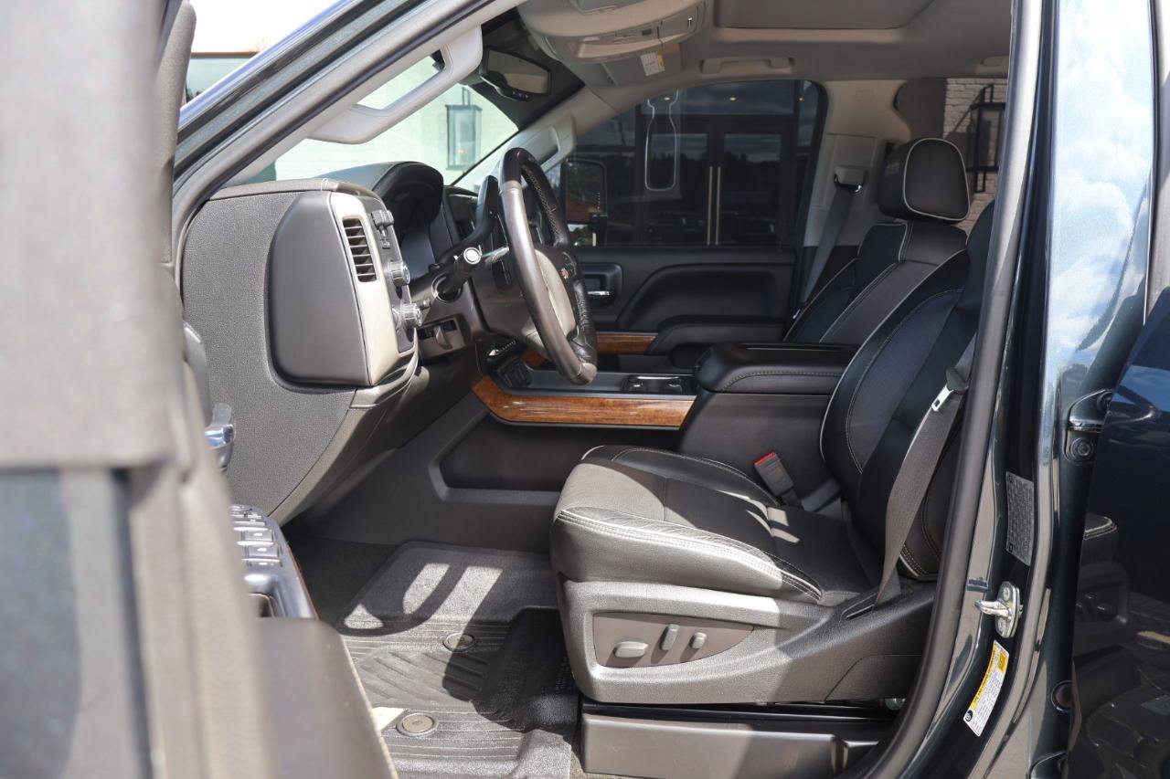 Used 2017 Chevrolet Silverado 3500 High Country w/ Duramax Plus Package AWD/4WD image 9