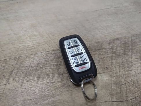Used 2023 Chrysler Voyager LX FWD image 26