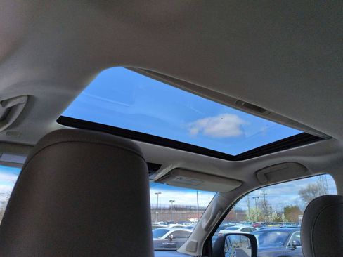 Used 2022 Lexus GX 460 Luxury w/ Sport Design Package image 23