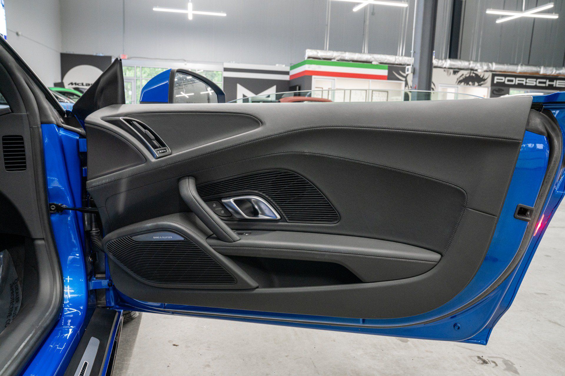 Used 2020 Audi R8 V10 AWD/4WD image 35