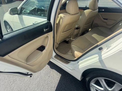 Used 2005 Acura TSX image 22