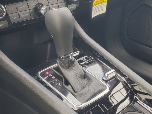 New 2026 Jeep Compass Limited AWD/4WD image 18