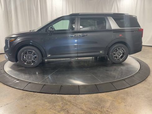 New 2026 Kia Carnival EX FWD image 5