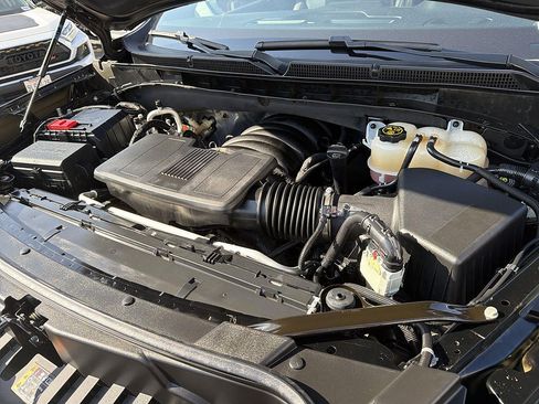 Used 2023 GMC Yukon AT4 w/ Max Trailering Package AWD/4WD image 30
