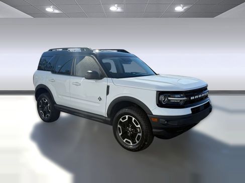 Used 2022 Ford Bronco Sport Outer Banks w/ Tech Package image 6