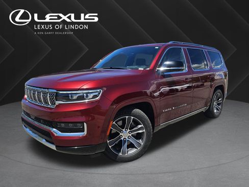 Used 2023 Jeep Grand Wagoneer 4WD w/ Flexible Seating Group image 1