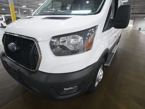 Used 2024 Ford Transit 250 Low Roof AWD w/ Exterior Upgrade Package image 22