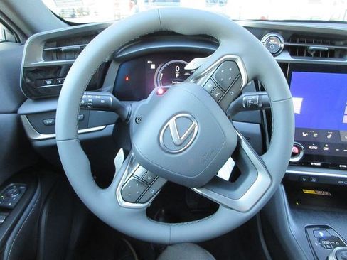 New 2026 Lexus RZ 450e AWD image 33