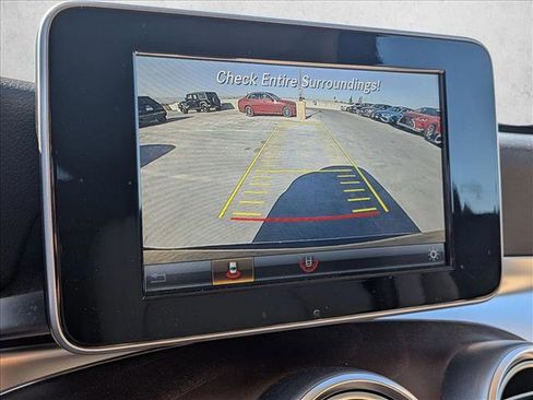 Used 2019 Mercedes-Benz GLC 300 4MATIC image 13