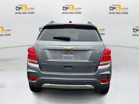 Used 2019 Chevrolet Trax LT w/ LT Convenience Package image 6