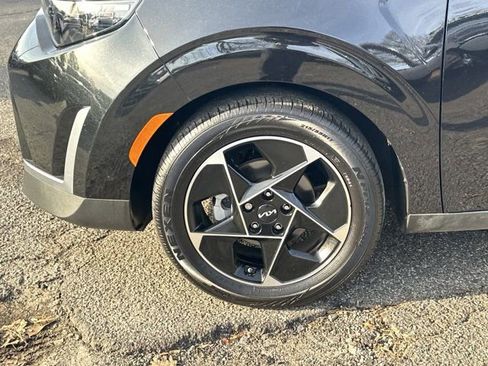Used 2023 Kia Soul EX image 15