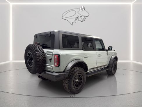 Certified 2021 Ford Bronco First Edition AWD/4WD image 5