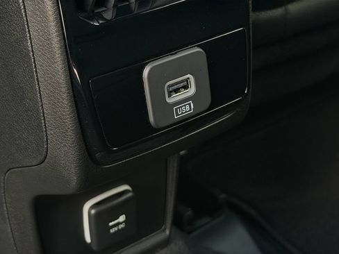 New 2026 Jeep Compass Limited w/ Sun, Sound & Navigation Group AWD/4WD image 16