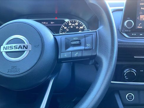 Used 2021 Nissan Rogue S image 24