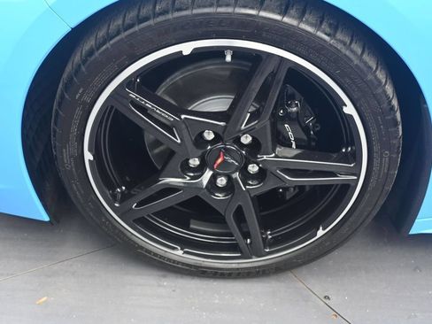 Used 2024 Chevrolet Corvette Stingray Convertible w/ 1LT RWD image 9