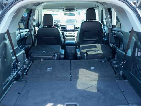 Used 2023 Ford Explorer XLT w/ Equipment Group 202A AWD/4WD image 11